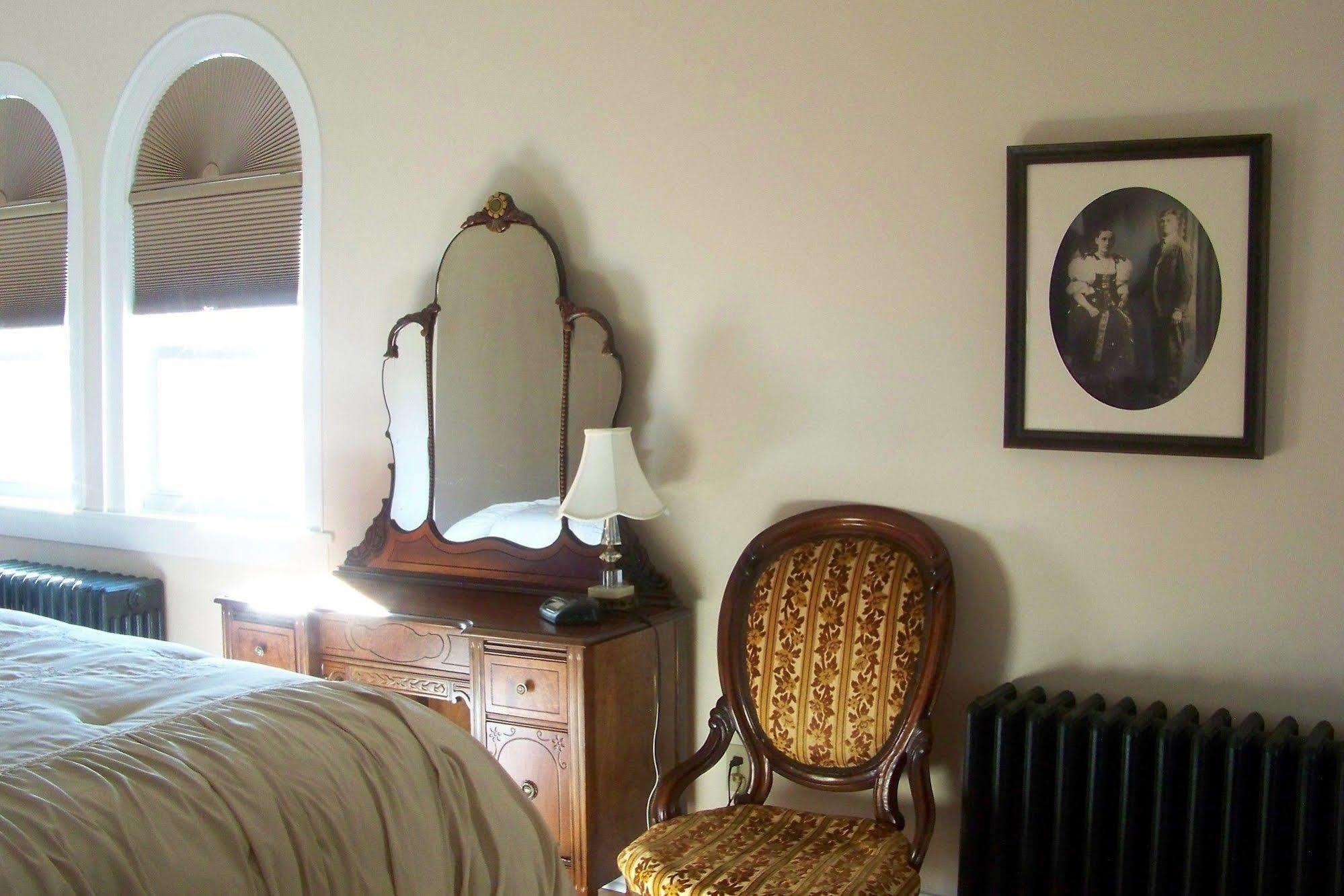 Connellsville Bed And Breakfast Ngoại thất bức ảnh